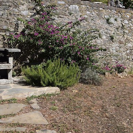 5 Bedroom Amazing Home In Fabbiano Fabbiano  Luaran gambar