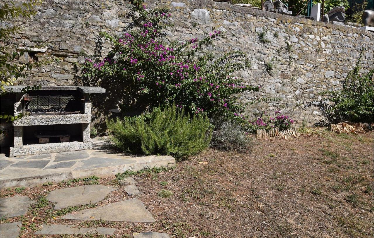 5 Bedroom Amazing Home In Fabbiano Fabbiano  Luaran gambar